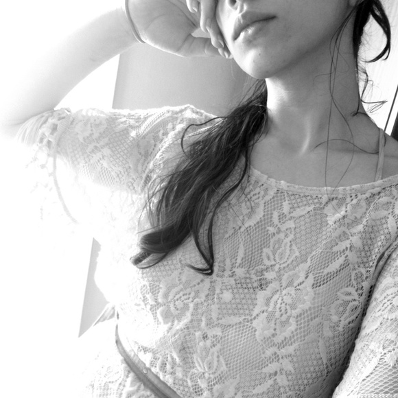 Meet your Posher, Sarah - Picture 2 of 2